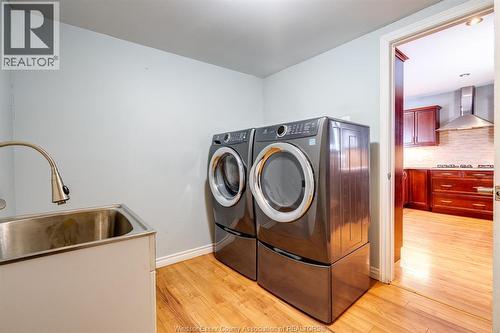 30 Mill Street East, Kingsville, ON - Indoor Photo Showing Laundry Room