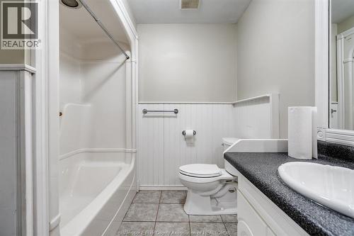 30 Mill Street East, Kingsville, ON - Indoor Photo Showing Bathroom