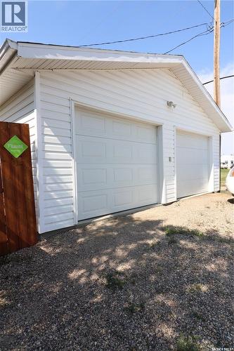 38 Railway Avenue, Plenty, SK - Outdoor With Exterior