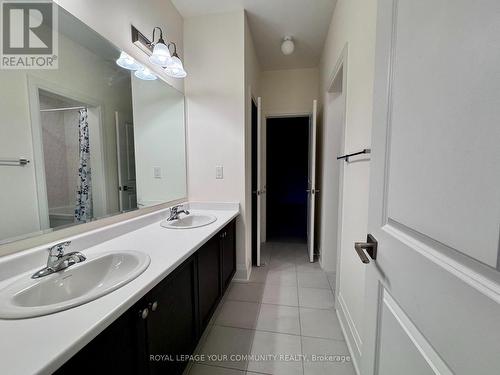 38 Elverton Crescent, Brampton, ON - Indoor Photo Showing Bathroom