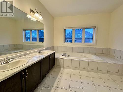 38 Elverton Crescent, Brampton, ON - Indoor Photo Showing Bathroom
