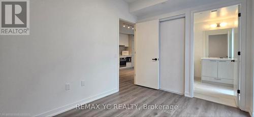 3912 - 28 Interchange Way, Vaughan, ON - Indoor Photo Showing Other Room