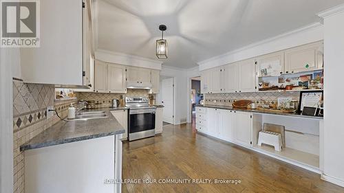 1538 Concession 4 Road, Adjala-Tosorontio, ON - Indoor Photo Showing Kitchen With Double Sink