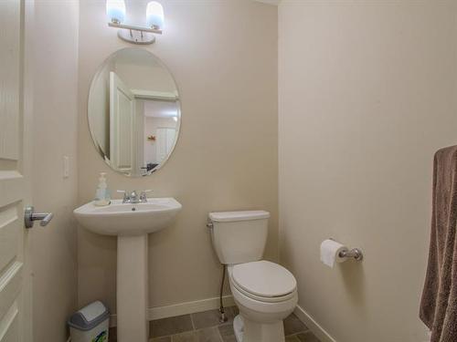 77 Larry Vickar Dr, Winnipeg, MB 