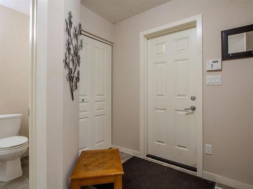 77 Larry Vickar Dr, Winnipeg, MB 