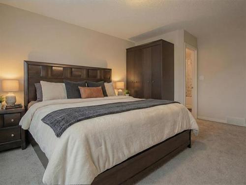 77 Larry Vickar Dr, Winnipeg, MB 