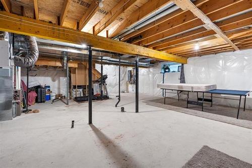 77 Larry Vickar Dr, Winnipeg, MB 