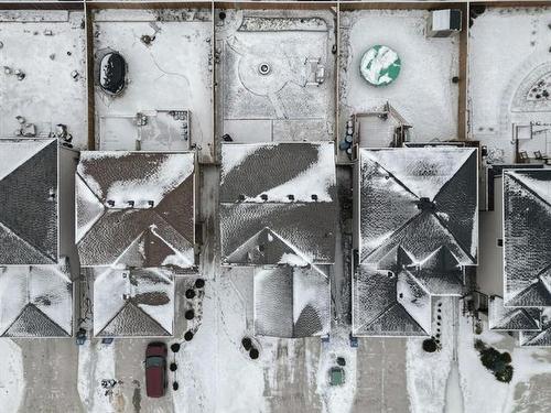 77 Larry Vickar Dr, Winnipeg, MB 