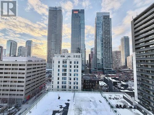 1305 - 22 Wellesley Street, Toronto, ON - Outdoor With Facade