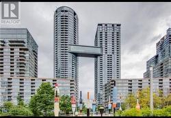 1105 - 15 ICEBOAT TERRACE  Toronto, ON M5V 4A5