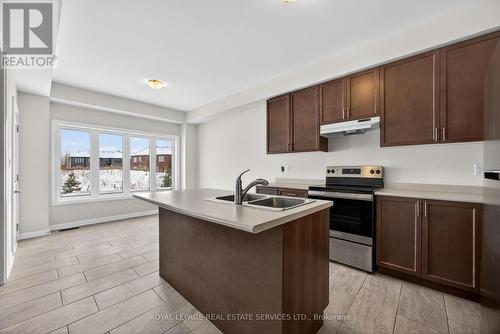 62 Nicort Road, Wasaga Beach, ON - Indoor Photo Showing Kitchen With Double Sink