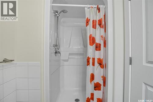 4005 3Rd Avenue W, Waldheim, SK - Indoor Photo Showing Bathroom