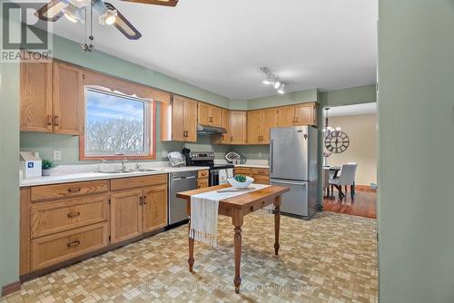 81287 Colborne Place, Goderich (Goderich (Town)), ON - Indoor Photo Showing Kitchen