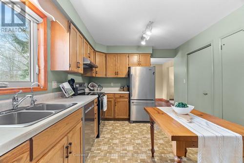 81287 Colborne Place, Goderich (Goderich (Town)), ON - Indoor Photo Showing Kitchen With Double Sink