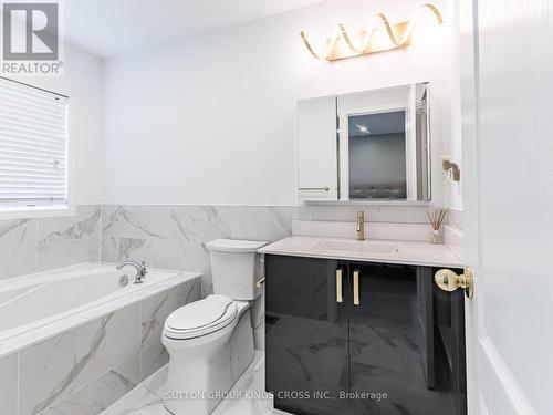 12 - 6399 Spinnaker Circle, Mississauga, ON - Indoor Photo Showing Bathroom