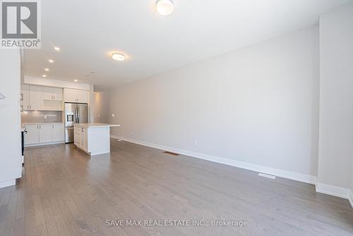 93 Cornell Rouge Boulevard, Markham, ON - Indoor Photo Showing Kitchen