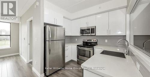 417 - 1291 Gordon Street, Guelph (Kortright East), ON - Indoor Photo Showing Kitchen With Upgraded Kitchen