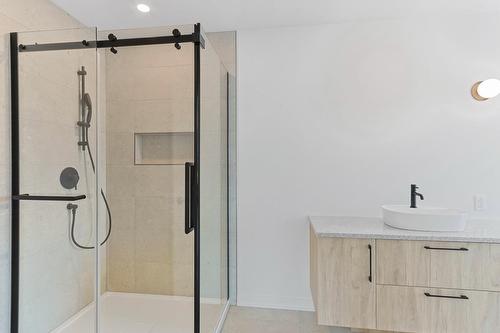 Salle de bains - 162Z Rue Du Quai, Saint-Louis-De-Gonzague, QC - Indoor Photo Showing Bathroom