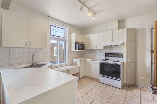 Cuisine - 780 Boul. St-Joseph E., Montréal (Le Plateau-Mont-Royal), QC - Indoor Photo Showing Kitchen