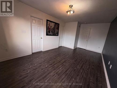 3395 Scotch Pine Gate, Mississauga, ON - Indoor Photo Showing Other Room