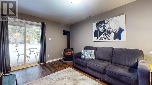 2nd Gas Fireplace - 124 - 150 Victoria Street S, Blue Mountains, ON - Indoor Photo Showing Living Room