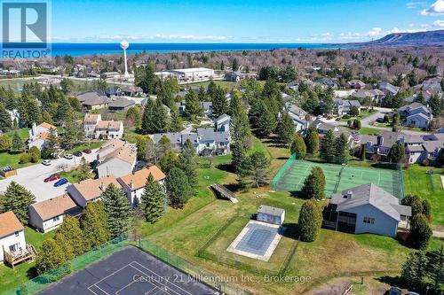 Short drive to ski hills - 124 - 150 Victoria Street S, Blue Mountains, ON - Outdoor With View