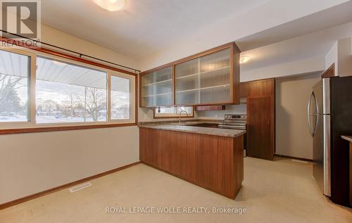 50 Fairlawn Road, Kitchener, ON - Indoor Photo Showing Kitchen