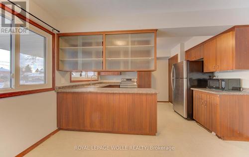 50 Fairlawn Road, Kitchener, ON - Indoor Photo Showing Kitchen