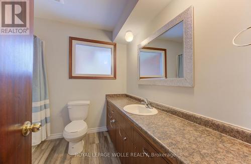50 Fairlawn Road, Kitchener, ON - Indoor Photo Showing Bathroom