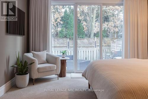 Primary Bedroom - 164A Lakeshore Road, St. Catharines, ON - Indoor Photo Showing Bedroom