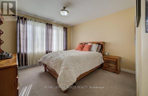 538 Thomas Slee Drive, Kitchener, ON - Indoor Photo Showing Bedroom