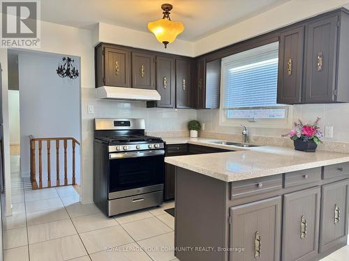 165 Aberdeen Avenue, Vaughan, ON - Indoor Photo Showing Kitchen With Double Sink