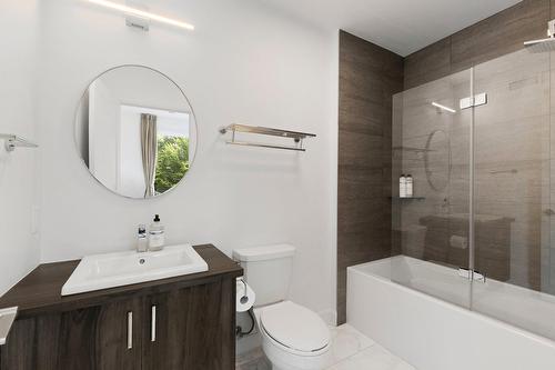 Bathroom - 165 Rue Du Denali, La Conception, QC - Indoor Photo Showing Bathroom