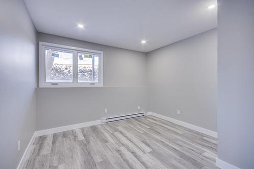 Chambre à coucher - 44 Rue De Dubuisson, Gatineau (Gatineau), QC - Indoor Photo Showing Other Room