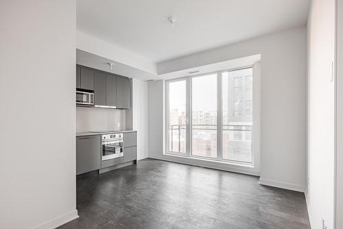 Cuisine - 801-1160 Rue Mackay, Montréal (Ville-Marie), QC - Indoor Photo Showing Other Room