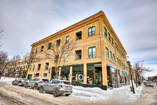 200-5099 Rue Jeanne-Mance  Montréal (Le Plateau-Mont-Royal), QC H2V 4K2