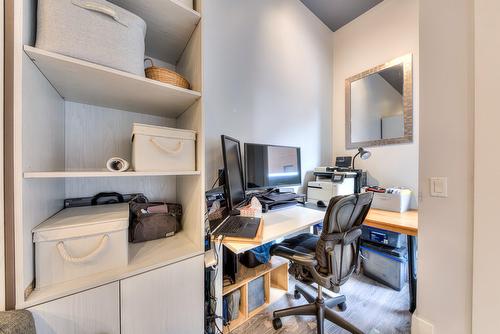 Bureau - 200-5099 Rue Jeanne-Mance, Montréal (Le Plateau-Mont-Royal), QC - Indoor Photo Showing Office