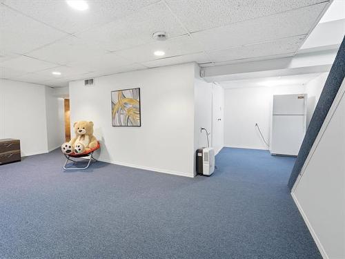 19 Gainsborough Cove, Winnipeg, MB 