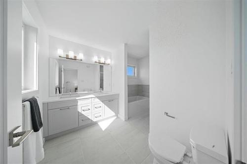 35 Chimney Swift Way, St Adolphe, MB 