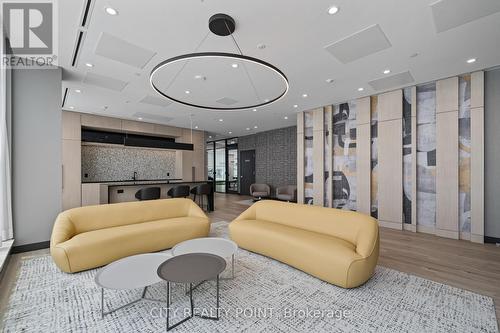 214 - 664 Spadina Avenue, Toronto, ON - Indoor Photo Showing Other Room