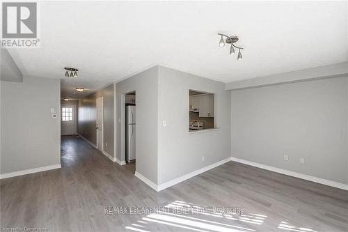 626 Taylor Crescent, Burlington, ON - Indoor Photo Showing Other Room