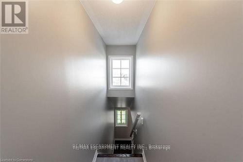 626 Taylor Crescent, Burlington, ON - Indoor Photo Showing Other Room