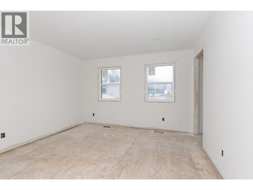 1500 21 Street Ne, Salmon Arm, BC - Indoor Photo Showing Other Room
