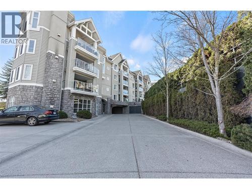 3220 Centennial Drive Unit# 304, Vernon, BC - Outdoor With Facade