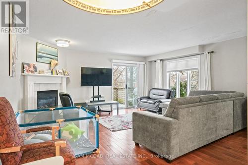 1073 Gabriel Place, Burlington, ON - Indoor Photo Showing Living Room With Fireplace