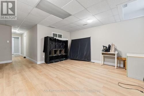 1073 Gabriel Place, Burlington, ON - Indoor