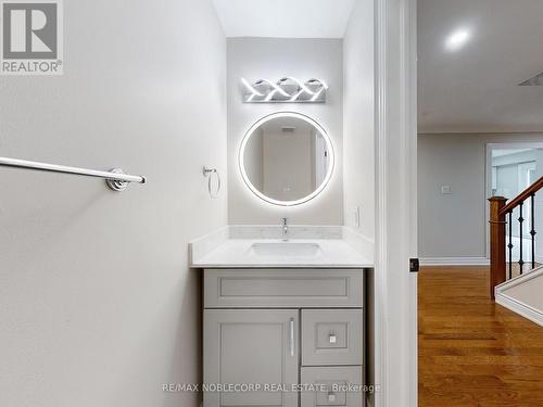 892 Sweetwater Crescent, Mississauga, ON - Indoor Photo Showing Bathroom