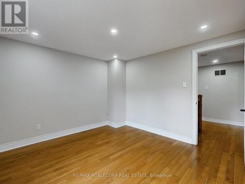 892 Sweetwater Crescent, Mississauga, ON - Indoor Photo Showing Other Room