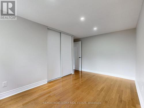 892 Sweetwater Crescent, Mississauga, ON - Indoor Photo Showing Other Room