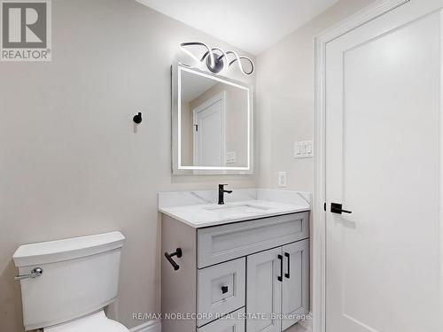 892 Sweetwater Crescent, Mississauga, ON - Indoor Photo Showing Bathroom